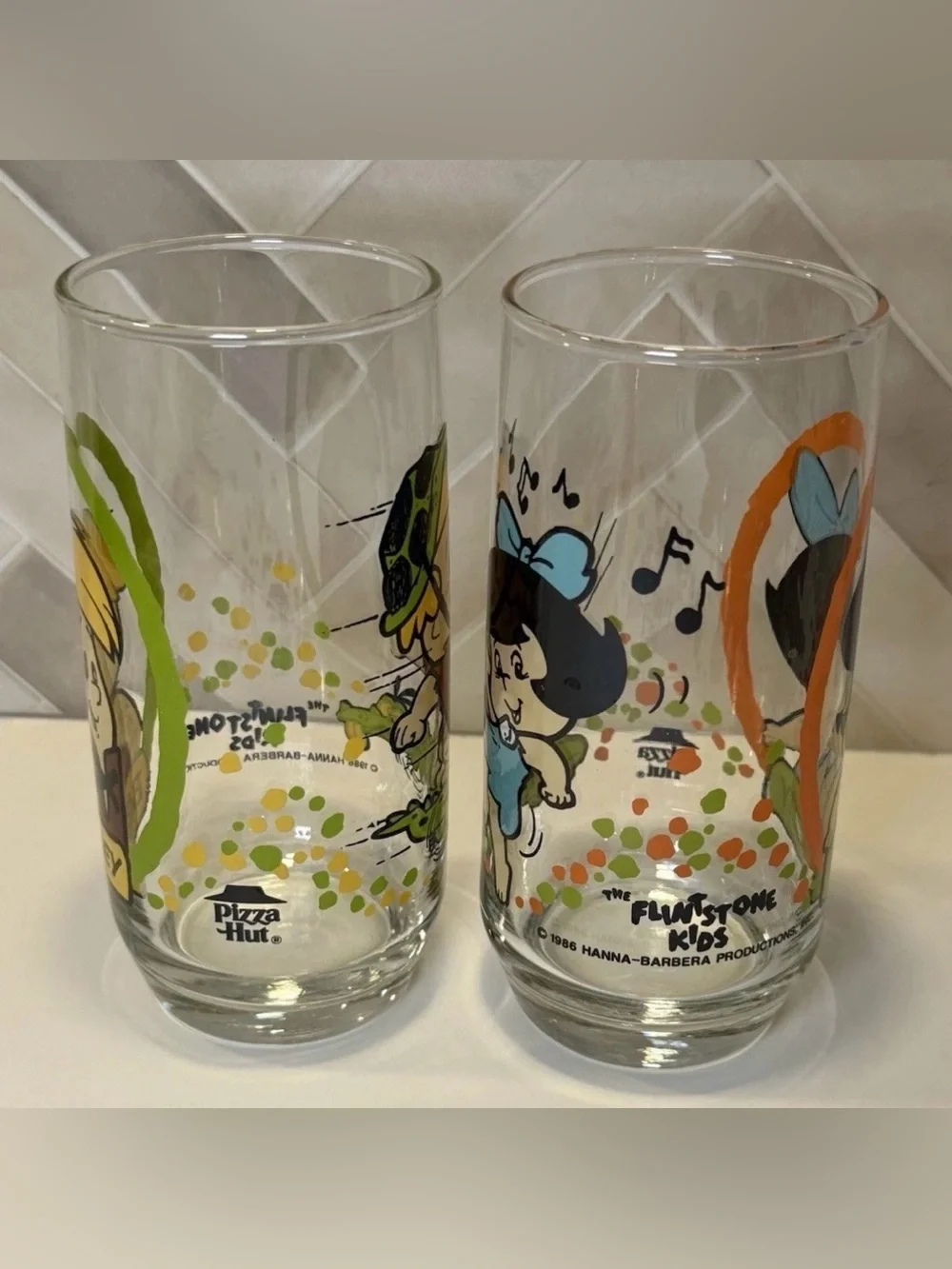 Vintage Pizza Hut The Flintstone Kids 1986 Barney Betty Drinking Glass Set of 2